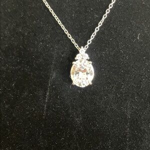 OVAL FAUX DIAMOND PENDANT NECKLACE New With Tags Silver Tone Clear Crystal